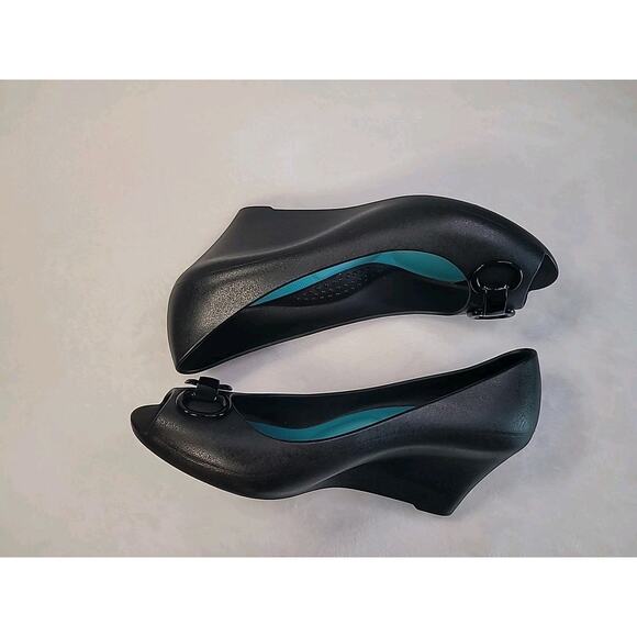 OkaB Matte Black Peep Toe Wedge Women’s Size 9 Sandals – Excellent - Picture 7 of 10
